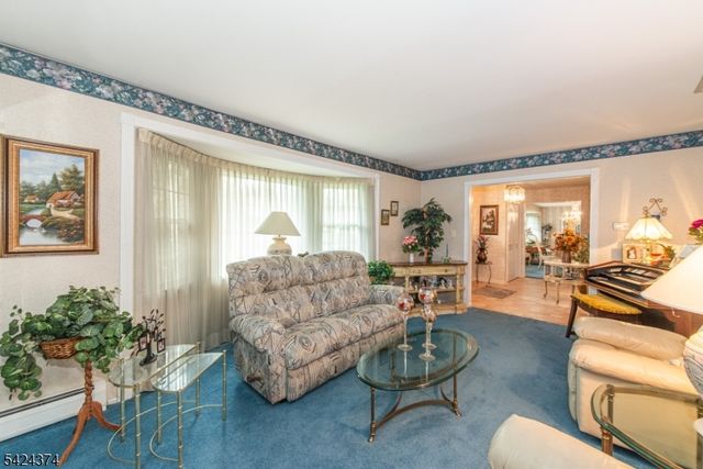 30 Clearfield Rd, Roxbury Twp., NJ 07876