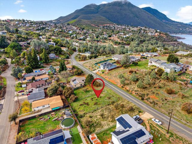 9967 Fairway Dr, Kelseyville, CA 95451