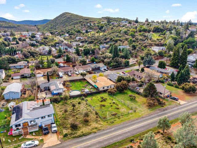 9967 Fairway Dr, Kelseyville, CA 95451