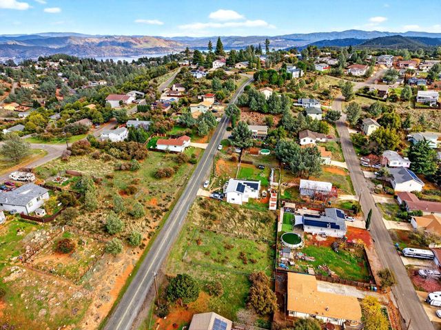 9967 Fairway Dr, Kelseyville, CA 95451