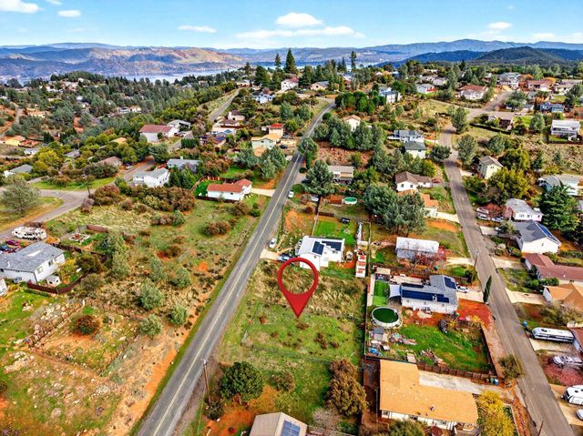 9967 Fairway Dr, Kelseyville, CA 95451