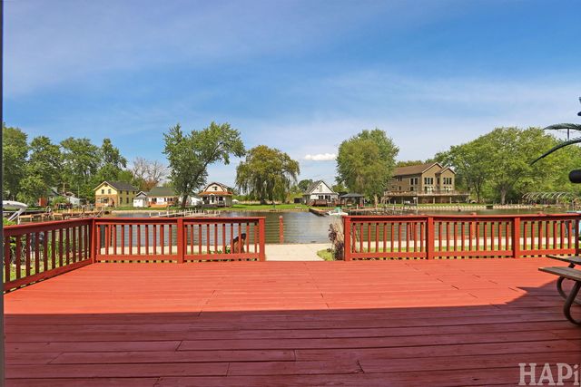 707 Kingston Boulevard, Mchenry, IL 60050