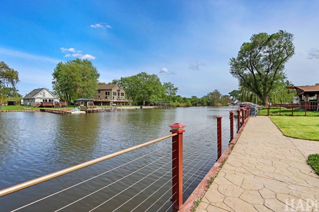 707 Kingston Boulevard, Mchenry, IL 60050