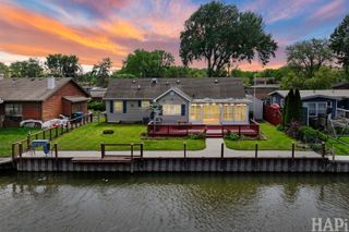 707 Kingston Boulevard, Mchenry, IL 60050