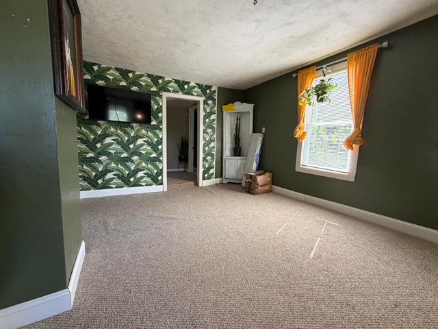 42 Moran Farm LN, Troutville, VA 24175