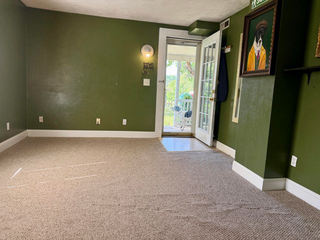 42 Moran Farm LN, Troutville, VA 24175