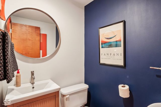 5528 State Road 144, Greenwood, IN 46143