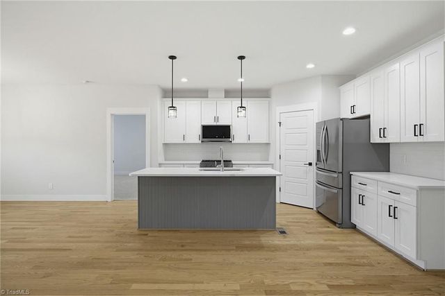 6021 Windsor Circle, Elon, NC 27244