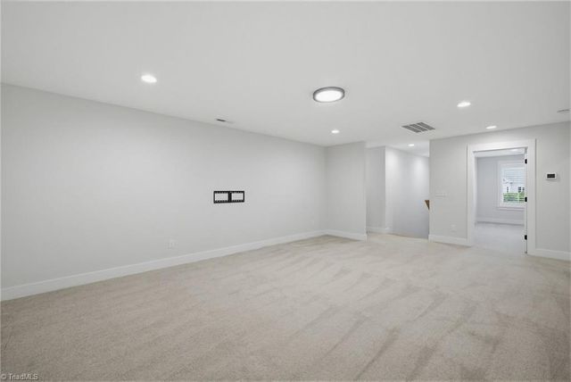 6021 Windsor Circle, Elon, NC 27244