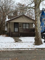 13918 Whitcomb Street, Detroit, MI 48227