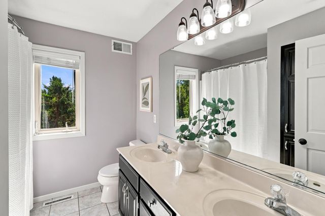 20365 Lake Ridge Drive, Prior Lake, MN 55372