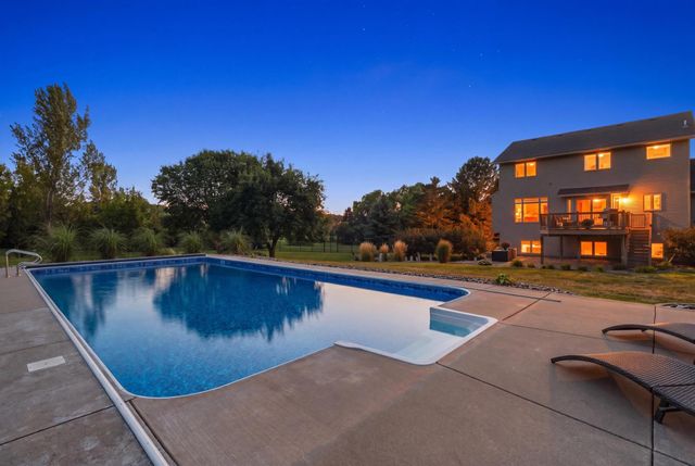 20365 Lake Ridge Drive, Prior Lake, MN 55372