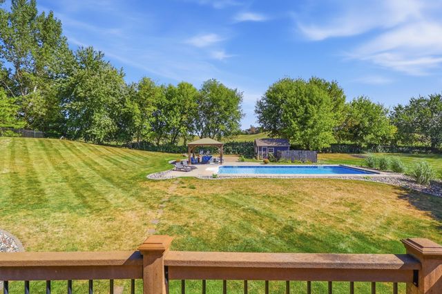 20365 Lake Ridge Drive, Prior Lake, MN 55372