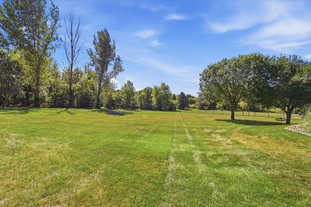 20365 Lake Ridge Drive, Prior Lake, MN 55372