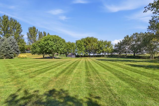 20365 Lake Ridge Drive, Prior Lake, MN 55372