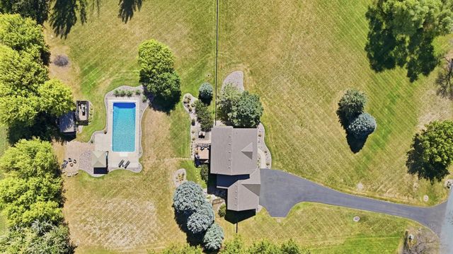 20365 Lake Ridge Drive, Prior Lake, MN 55372