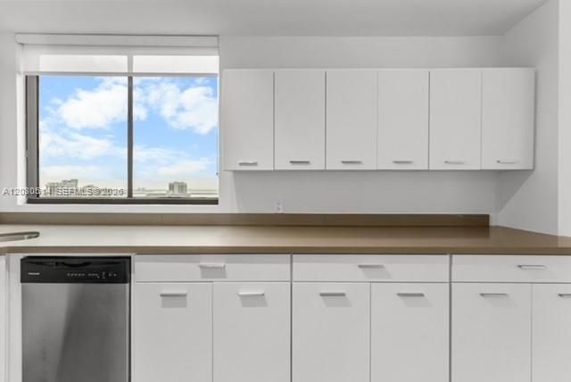 1330 West Ave 2207, Miami Beach, FL 33139