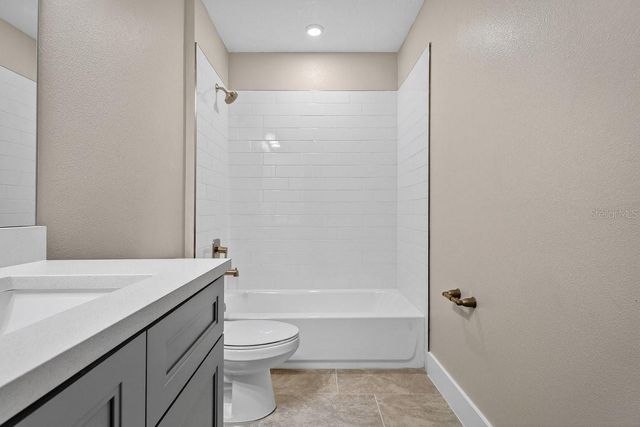 1262 CHAMPIONS DRIVE, Daytona Beach, FL 32124