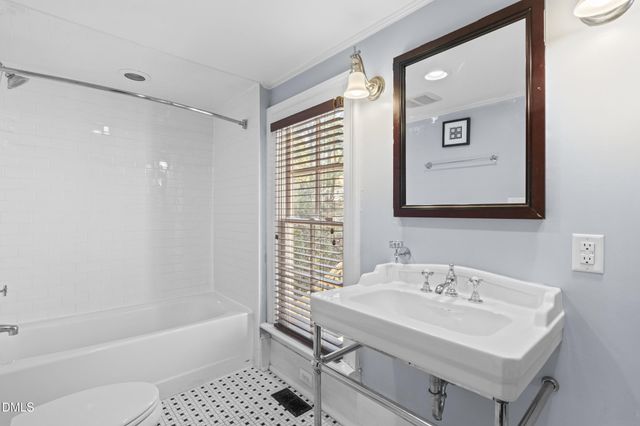 527 N East Street, Raleigh, NC 27604