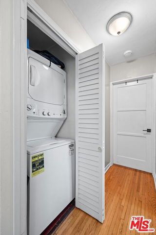 9232 S 8th Avenue, Inglewood, CA 90305