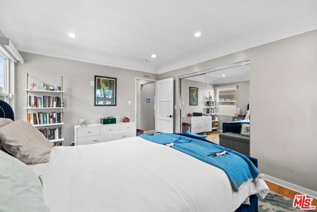 9232 S 8th Avenue, Inglewood, CA 90305