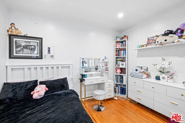 9232 S 8th Avenue, Inglewood, CA 90305