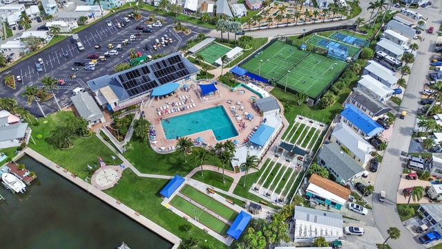 802 Nettles Boulevard, Jensen Beach, FL 34957