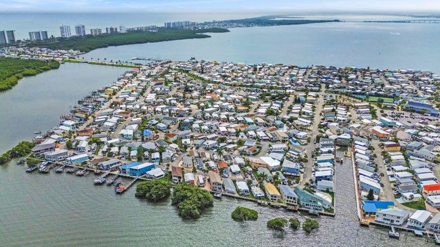 802 Nettles Boulevard, Jensen Beach, FL 34957