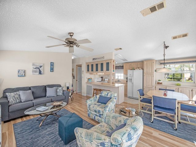 802 Nettles Boulevard, Jensen Beach, FL 34957