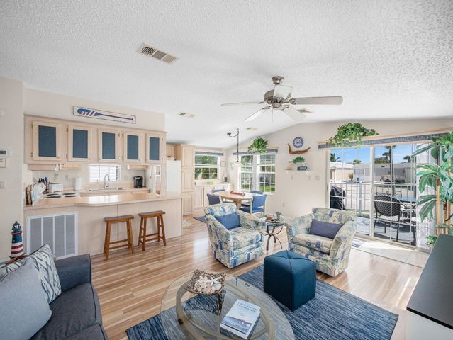 802 Nettles Boulevard, Jensen Beach, FL 34957