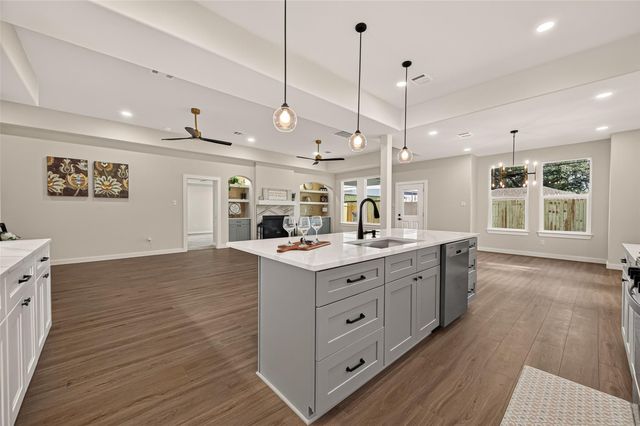 7438 Stephanie Drive, Deer Park, TX 77536
