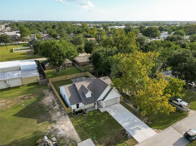 7438 Stephanie Drive, Deer Park, TX 77536
