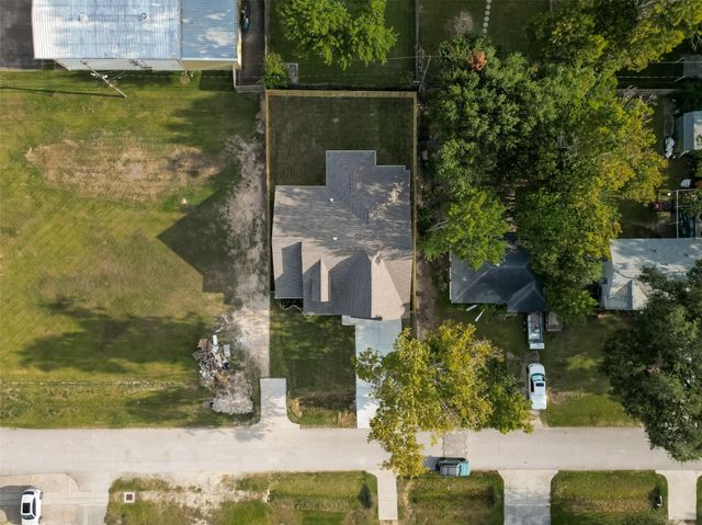 7438 Stephanie Drive, Deer Park, TX 77536