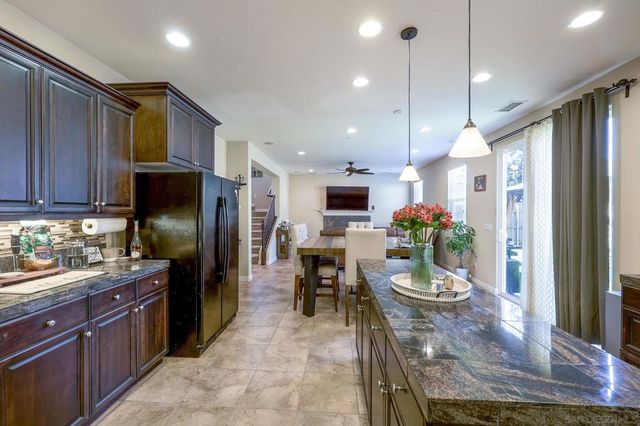 3436 Laurashawn Ln, Escondido, CA 92026