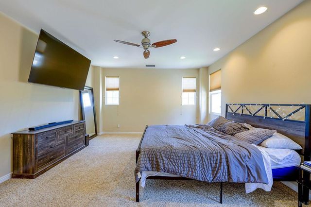 3436 Laurashawn Ln, Escondido, CA 92026