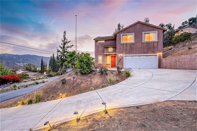 3436 Laurashawn Ln, Escondido, CA 92026