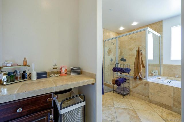 3436 Laurashawn Ln, Escondido, CA 92026