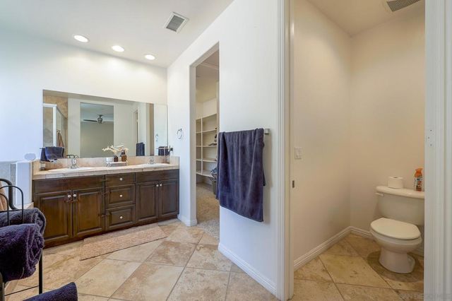 3436 Laurashawn Ln, Escondido, CA 92026