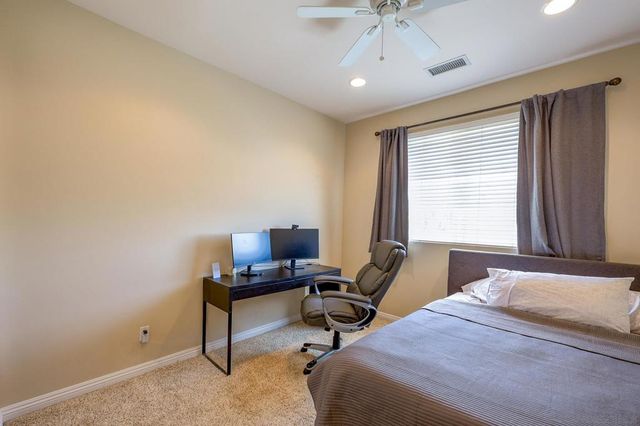 3436 Laurashawn Ln, Escondido, CA 92026