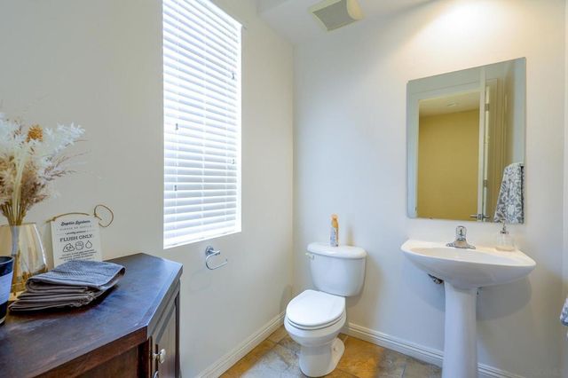 3436 Laurashawn Ln, Escondido, CA 92026
