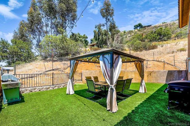3436 Laurashawn Ln, Escondido, CA 92026