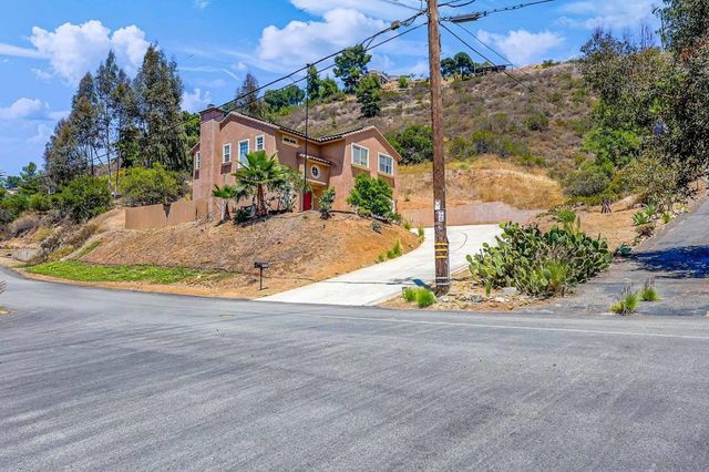 3436 Laurashawn Ln, Escondido, CA 92026