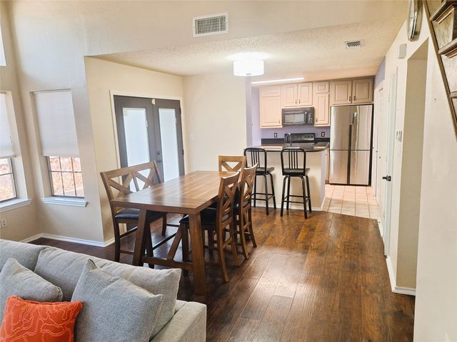 408 Santa Fe Trail 61, Irving, TX 75063