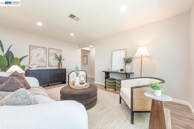32432 Deborah Dr, Union City, CA 94587