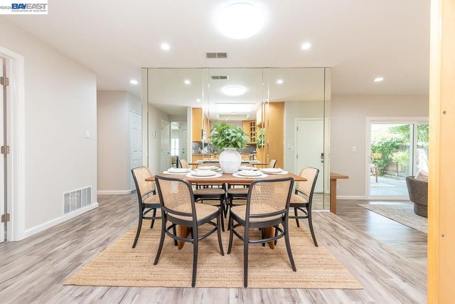 32432 Deborah Dr, Union City, CA 94587