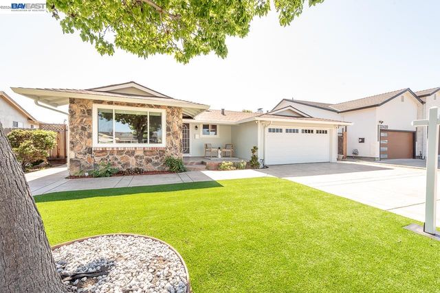 32432 Deborah Dr, Union City, CA 94587