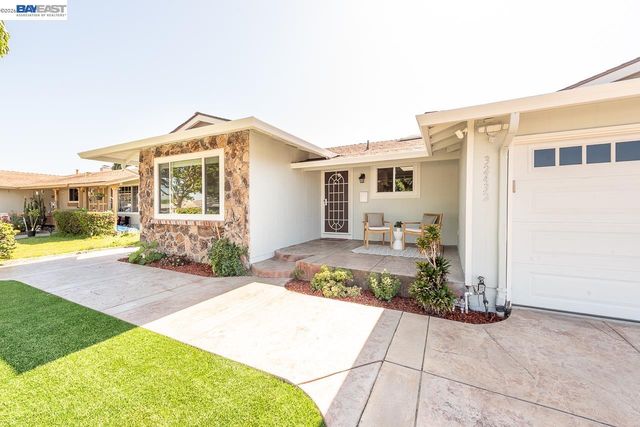 32432 Deborah Dr, Union City, CA 94587