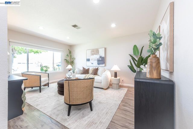 32432 Deborah Dr, Union City, CA 94587