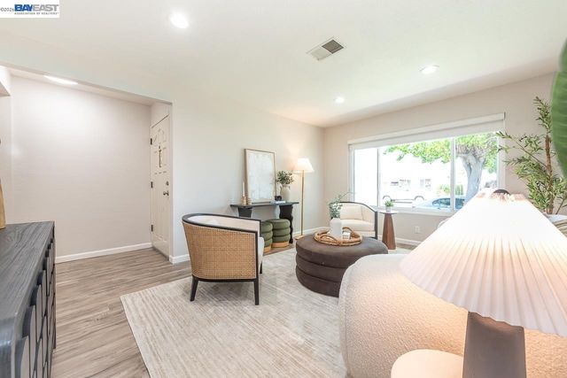 32432 Deborah Dr, Union City, CA 94587
