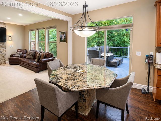 3238 Terra Court, Wixom, MI 48393